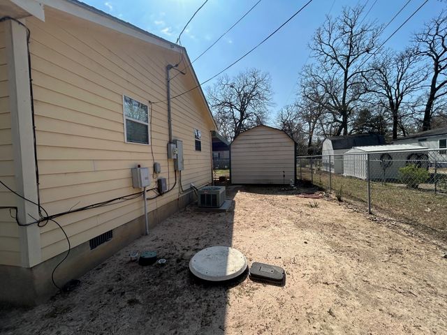 115 Mohican Trail, Mabank, TX 75156