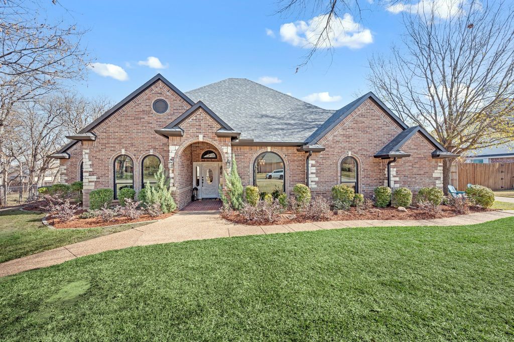 1604 Lost Lake Drive, Keller, TX 76248