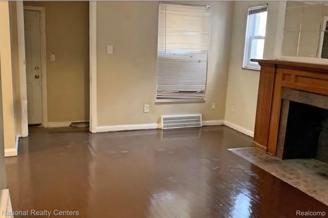 8227 Coyle Street, Detroit, MI 48228