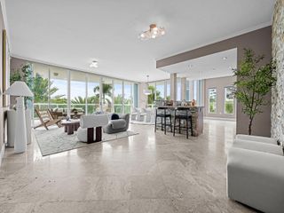 2645 S Bayshore Dr 304, Miami, FL 33133