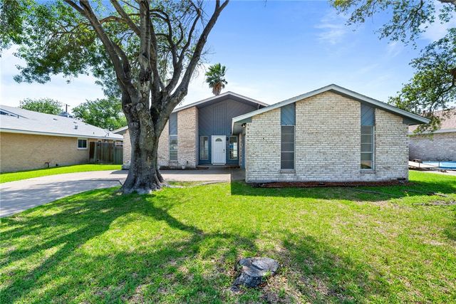 1620 Memorial Pkwy, Portland, TX 78374