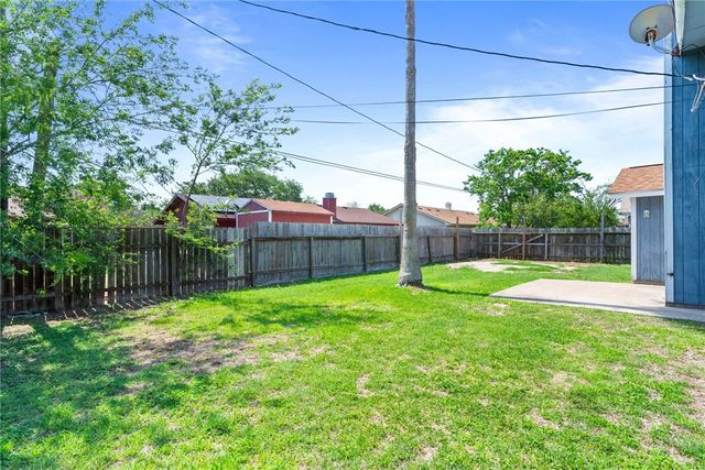 1620 Memorial Pkwy, Portland, TX 78374