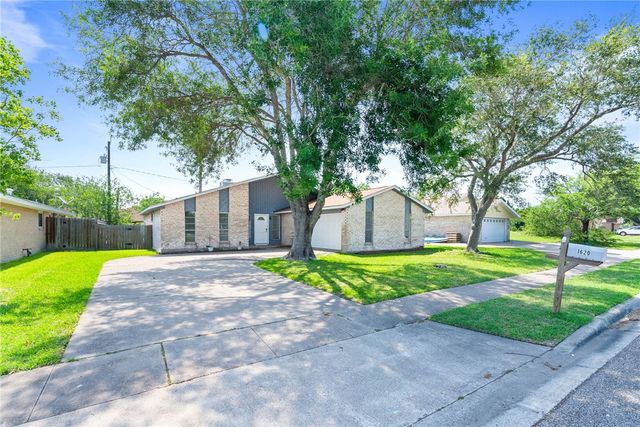 1620 Memorial Pkwy, Portland, TX 78374