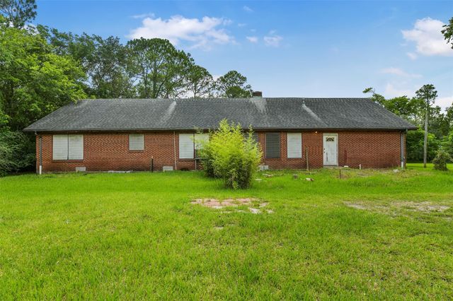 2101 Avenue L, Santa Fe, TX 77510