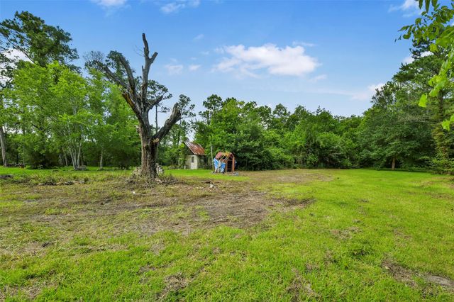 2101 Avenue L, Santa Fe, TX 77510