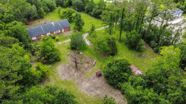 2101 Avenue L, Santa Fe, TX 77510