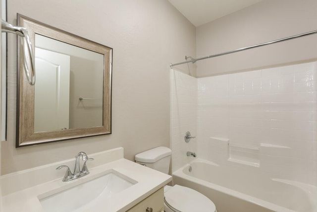 7110 W Superior Avenue, Phoenix, AZ 85043
