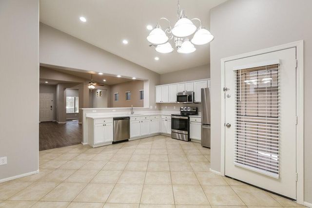 7110 W Superior Avenue, Phoenix, AZ 85043