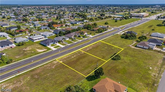 1316 Diplomat PKWY E, Cape Coral, FL 33909