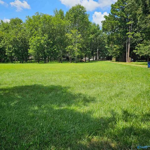 110 Oakwood Meadows Drive, Madison, AL 35757