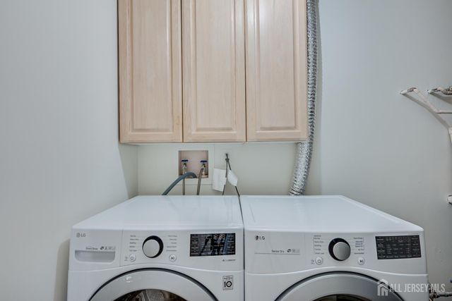 5 Heritage Square, Sayreville, NJ 08872