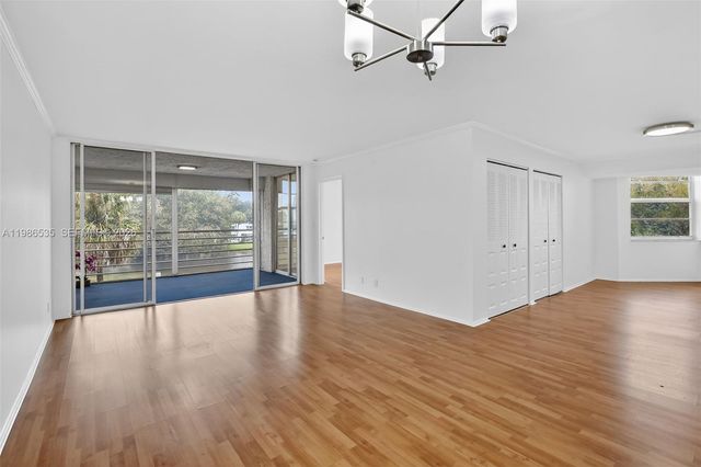 1831 Sabal Palm Dr 306, Davie, FL 33324