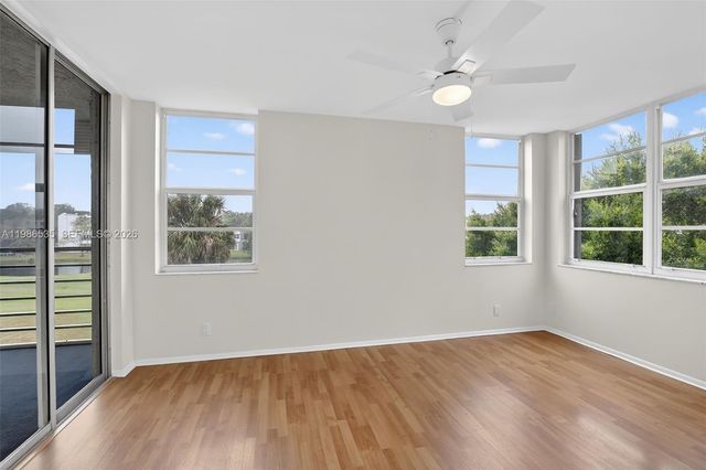 1831 Sabal Palm Dr 306, Davie, FL 33324