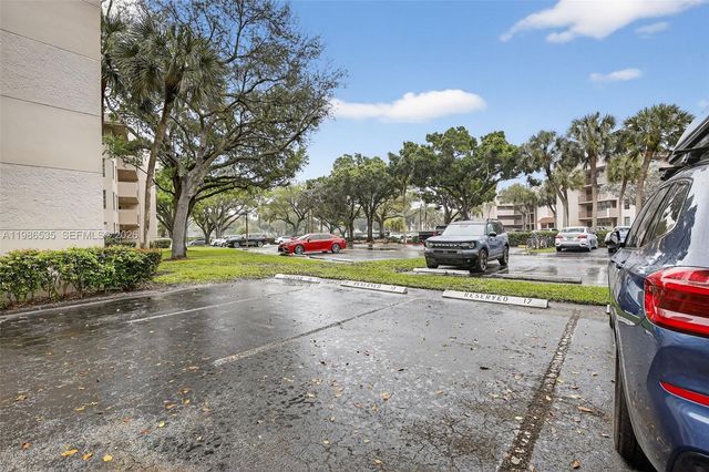 1831 Sabal Palm Dr 306, Davie, FL 33324