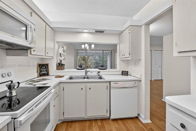 1831 Sabal Palm Dr 306, Davie, FL 33324