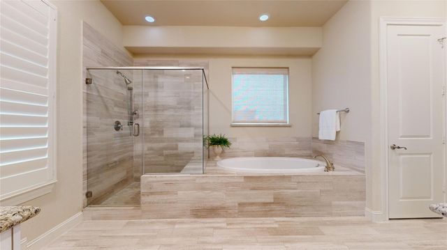 10920 Wrenwood Manor, Houston, TX 77043