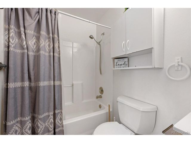 219 W Harmony Dr 221, Pueblo, CO 81007