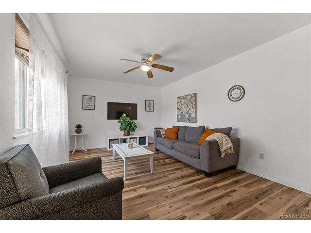 219 W Harmony Dr 221, Pueblo, CO 81007