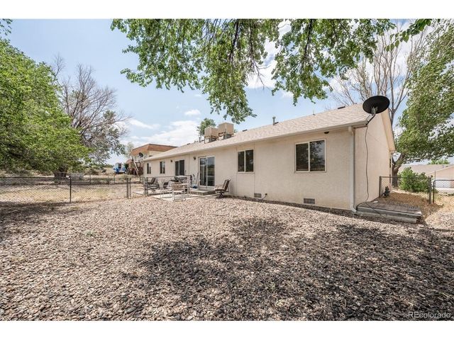 219 W Harmony Dr 221, Pueblo, CO 81007
