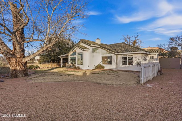 2451 Clearview Drive, Las Cruces, NM 88011