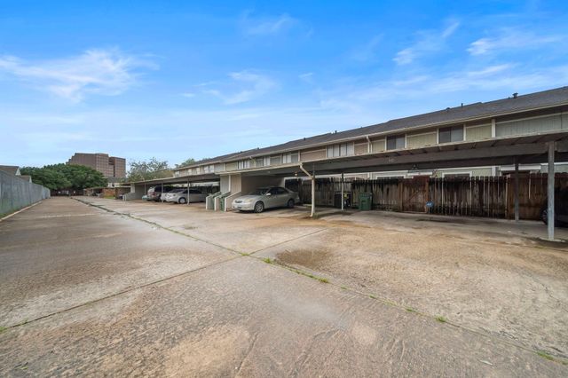 8433 Wednesbury Lane, Houston, TX 77074