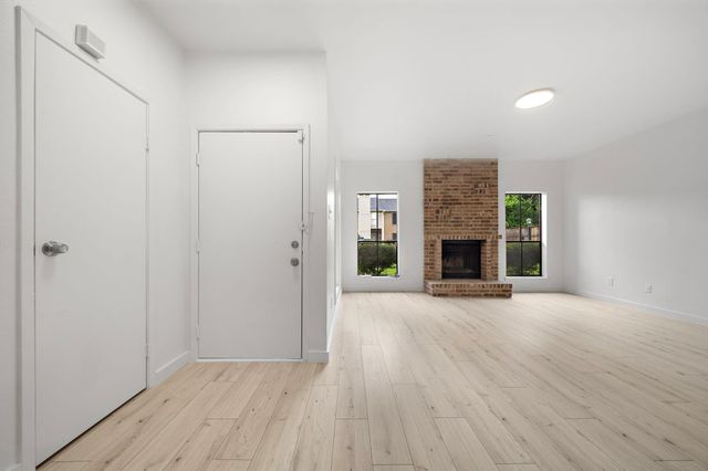 8433 Wednesbury Lane, Houston, TX 77074
