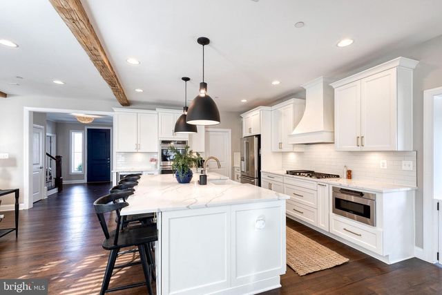 3997 MANOR OAKS RD, Phoenix, MD 21131