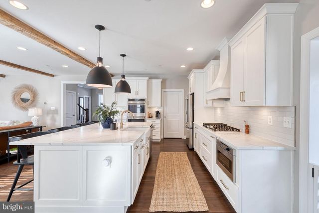 3997 MANOR OAKS RD, Phoenix, MD 21131