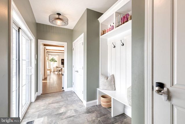 3997 MANOR OAKS RD, Phoenix, MD 21131