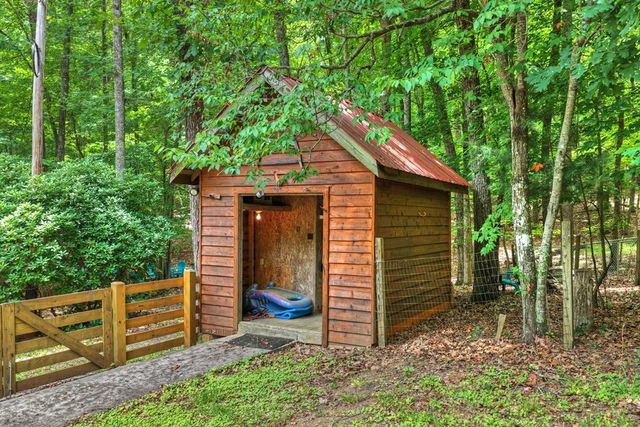 98 Bear Lane, Blue Ridge, GA 30513