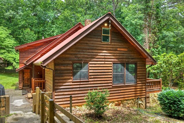 98 Bear Lane, Blue Ridge, GA 30513