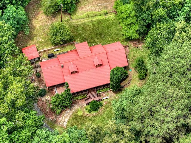 98 Bear Lane, Blue Ridge, GA 30513