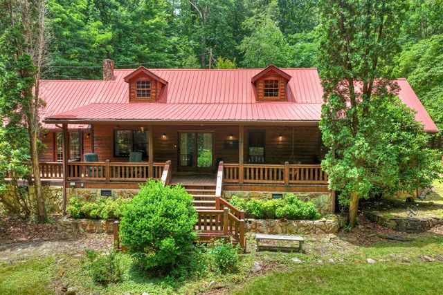 98 Bear Lane, Blue Ridge, GA 30513