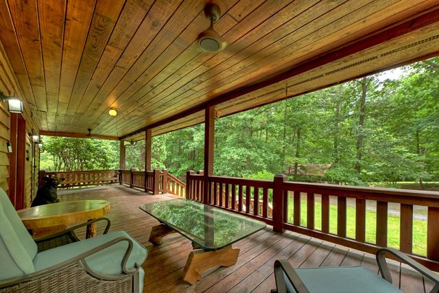 98 Bear Lane, Blue Ridge, GA 30513
