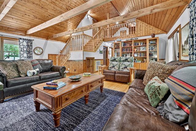 98 Bear Lane, Blue Ridge, GA 30513