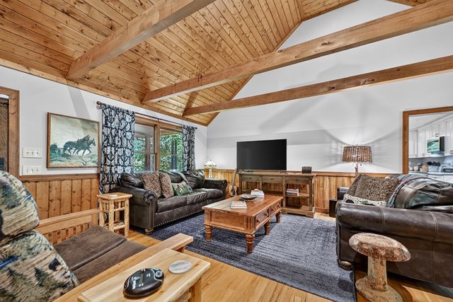 98 Bear Lane, Blue Ridge, GA 30513