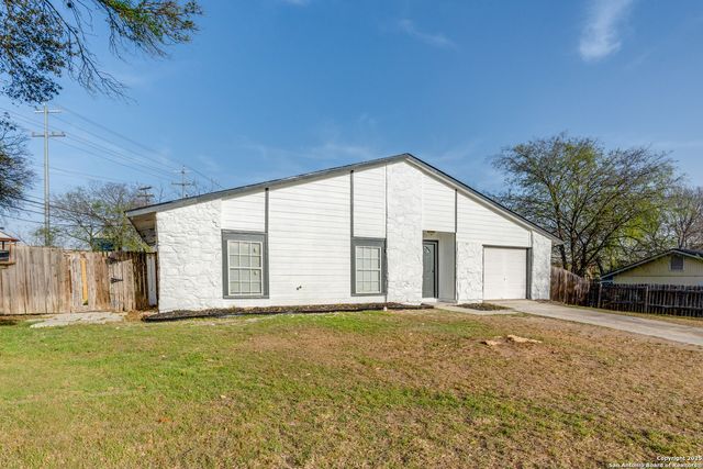 12209 Lucky Oaks, Live Oak, TX 78233