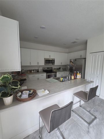 21124 NE 8th Avenue 211, Miami, FL 33179