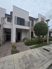 21124 NE 8th Avenue 211, Miami, FL 33179