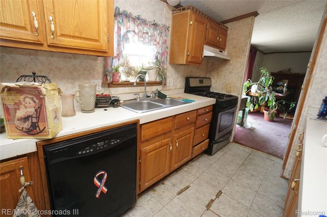 29515 Charles Street, Romulus, MI 48174
