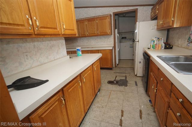 29515 Charles Street, Romulus, MI 48174