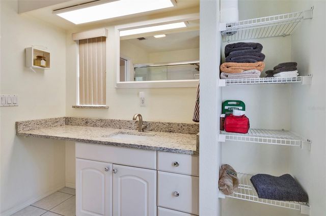 7095 BLACKBIRD AVENUE, Weeki Wachee, FL 34613