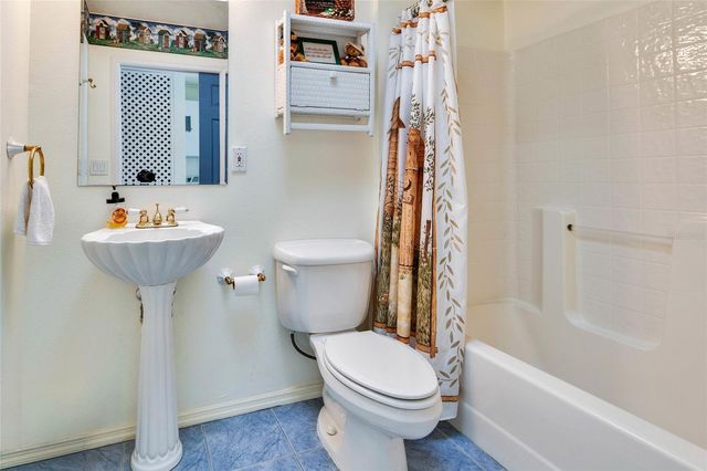 7095 BLACKBIRD AVENUE, Weeki Wachee, FL 34613