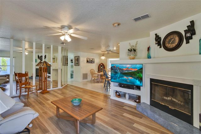 7095 BLACKBIRD AVENUE, Weeki Wachee, FL 34613