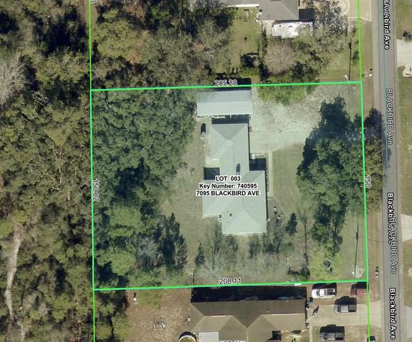 7095 BLACKBIRD AVENUE, Weeki Wachee, FL 34613