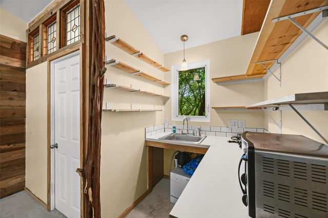 8200 Wavertree CT, Austin, TX 78745