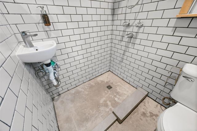8200 Wavertree CT, Austin, TX 78745