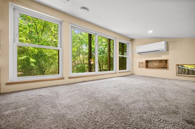 8200 Wavertree CT, Austin, TX 78745