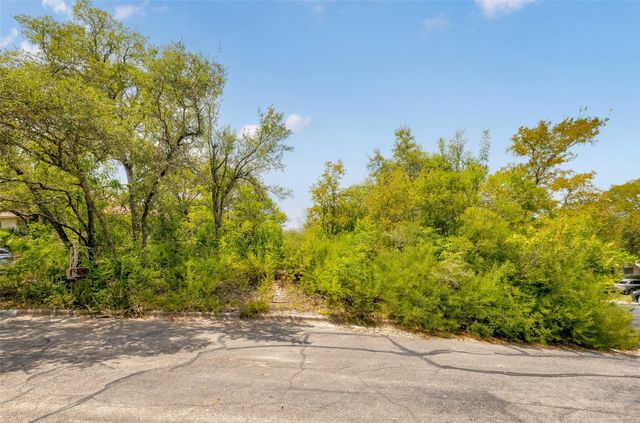 8200 Wavertree CT, Austin, TX 78745