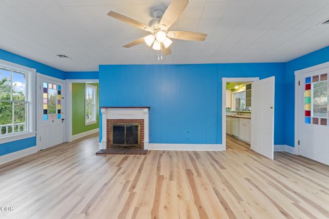 540 E California Street, Jacksonville, OR 97530